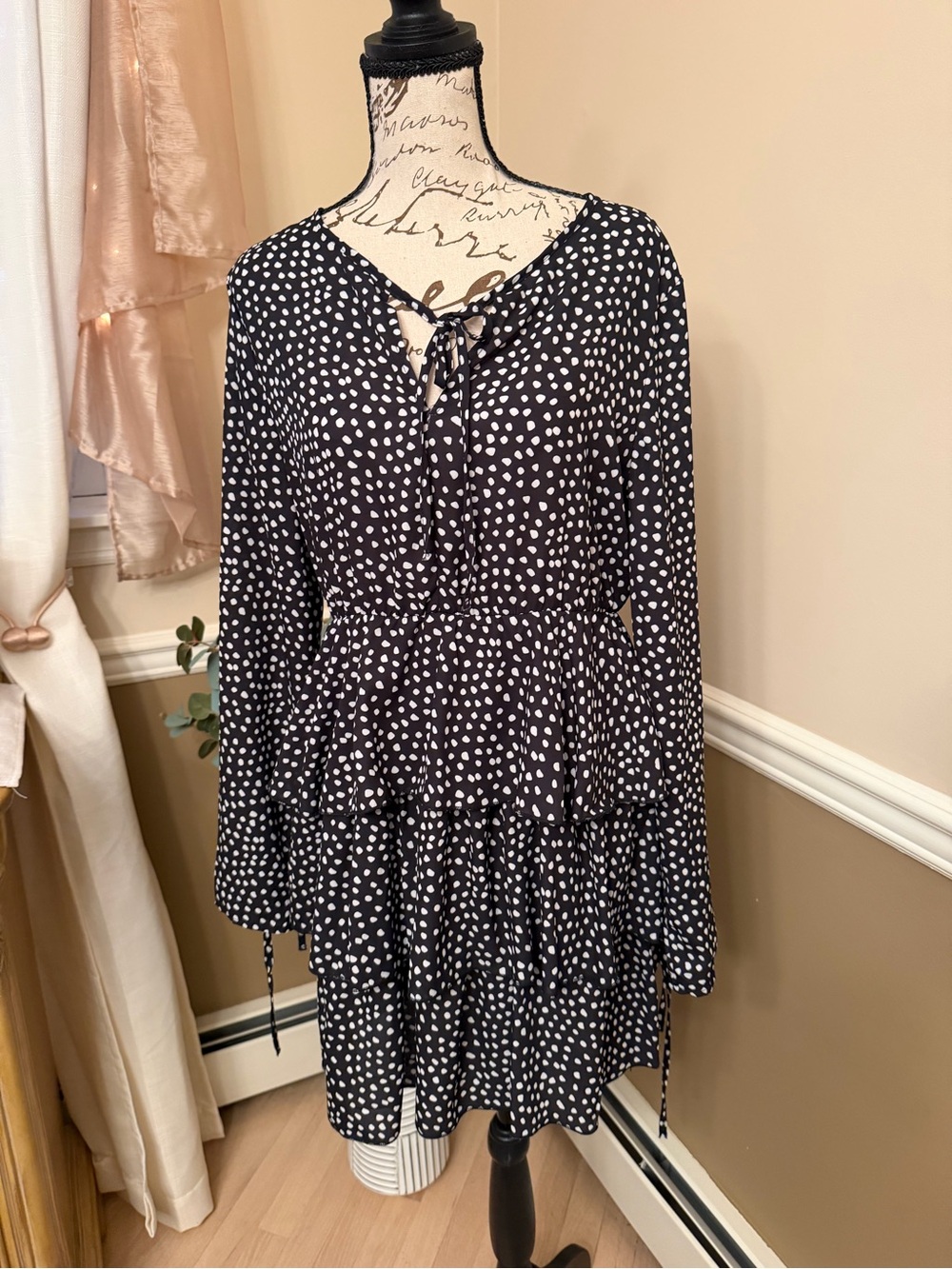 Black/ white polka Dot tiered ruffled baby doll dress/tie neck size med